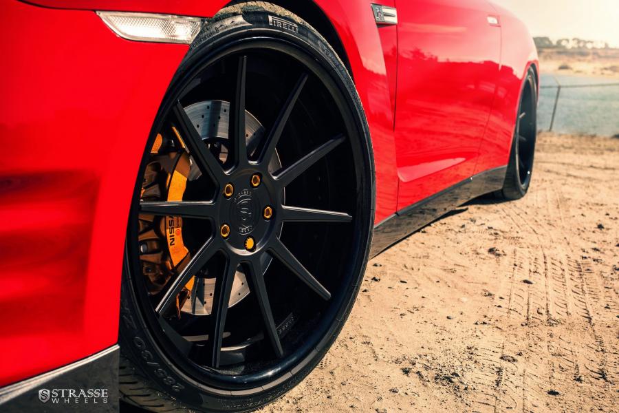 Nissan GT-R on Strasse Wheels 2014 года  (фото 12 из 12)